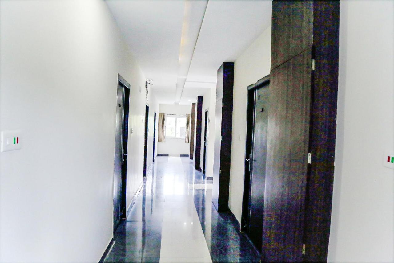 Fabexpress Essvee Mg Road Vijayawada Hotel Екстериор снимка